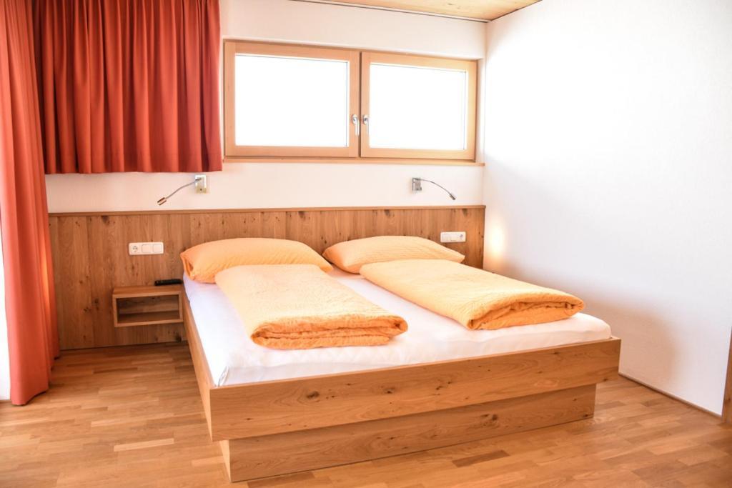 Haus Alpenblick Apartment Schrocken Bagian luar foto